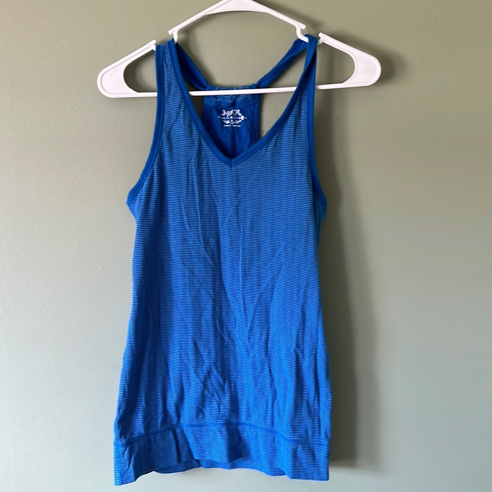 SO tank top size XL